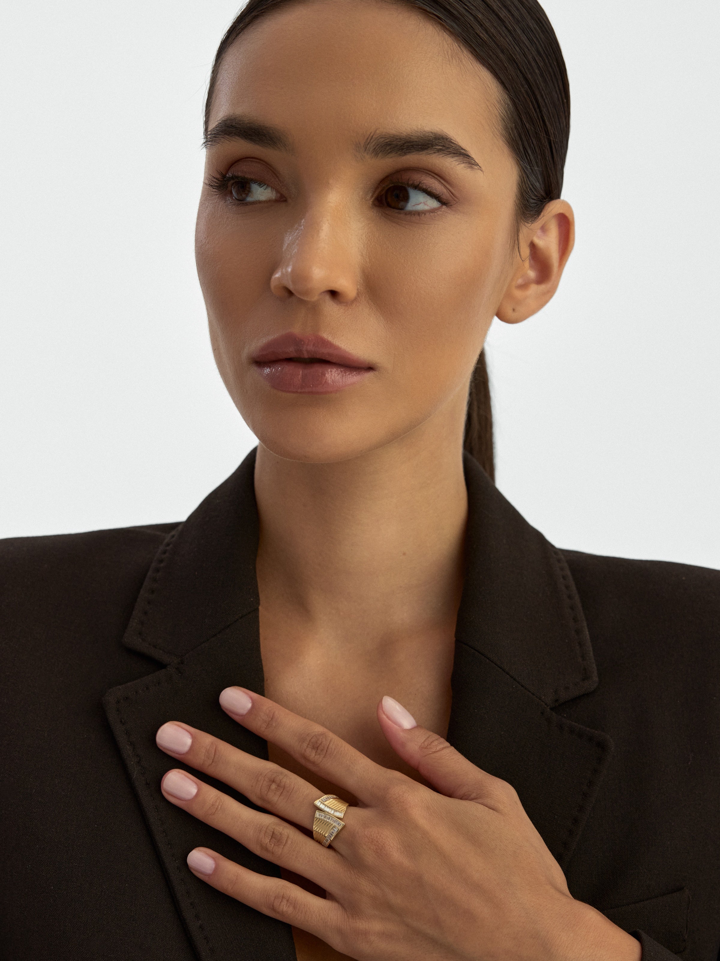 Baguette Stone Geometric Form Ring in 14K Gold