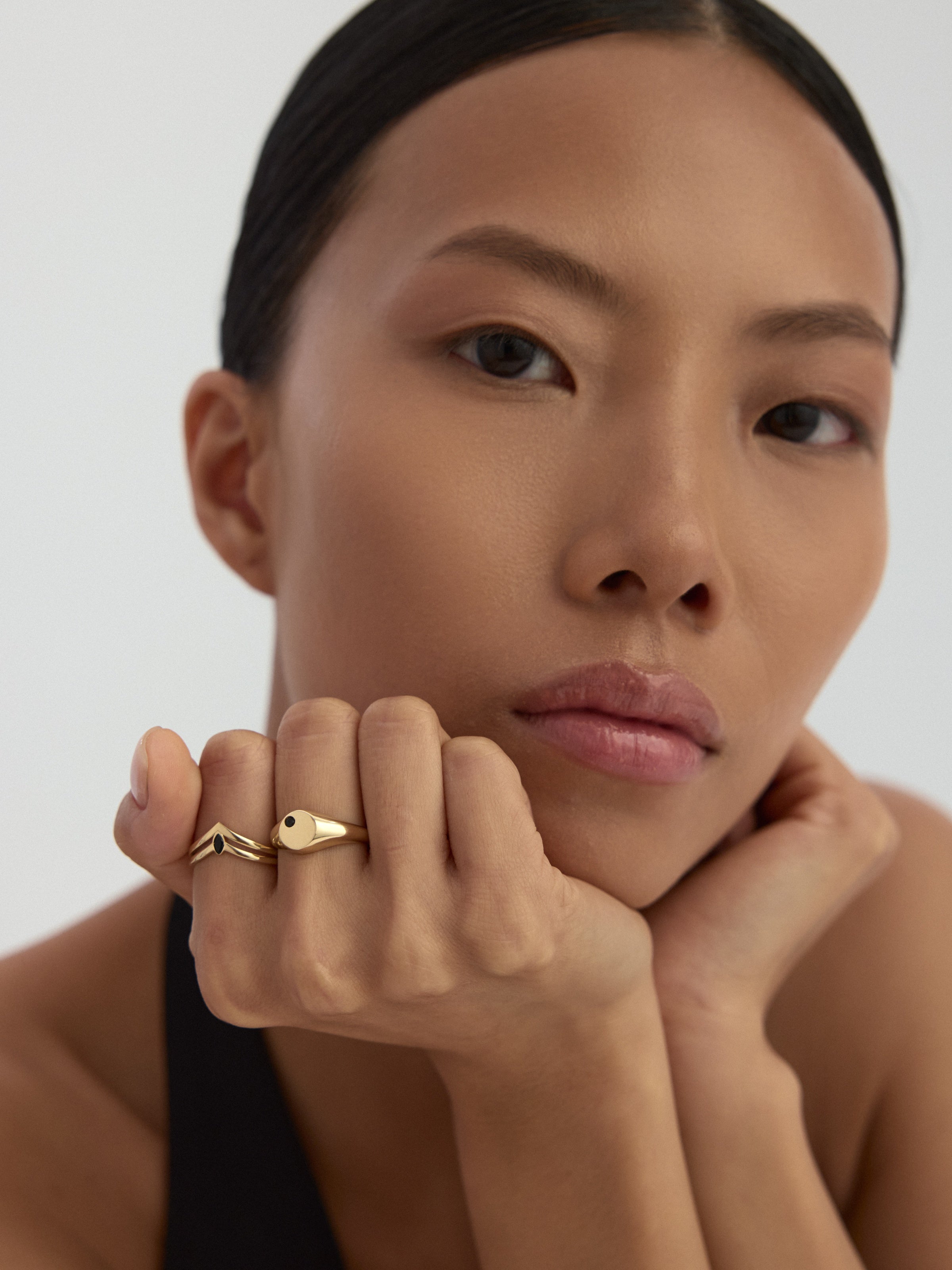 Black Marquise Stone Geometric Ring in 14K Gold