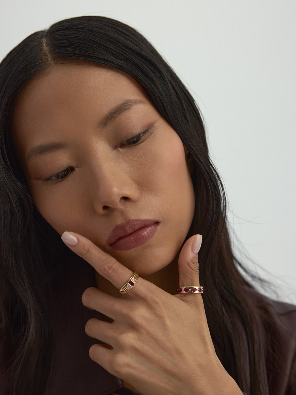 Baguette Granat & Trio Stone Ring in 14K Gold