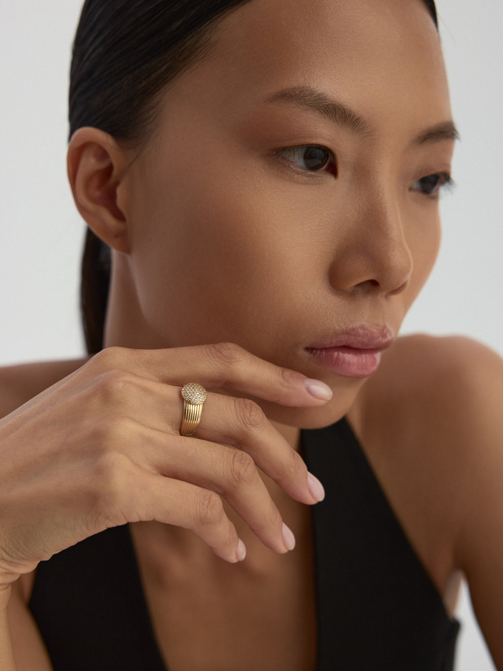Round Diamond-Inspired Ring in 14K Gold