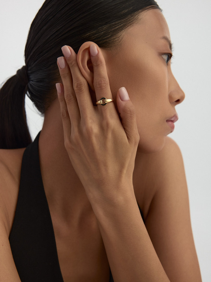 Hoop Form Ring in 14K Gold
