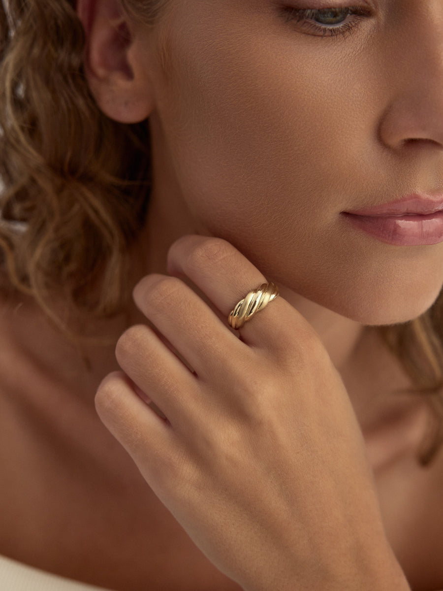 Twisted Classic Ring in 14K Gold