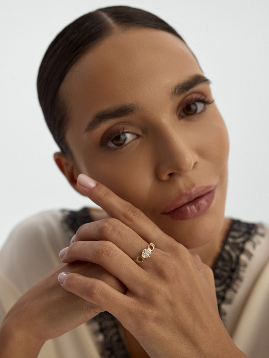 Honeycomb Motif Stone Ring in 14K Gold