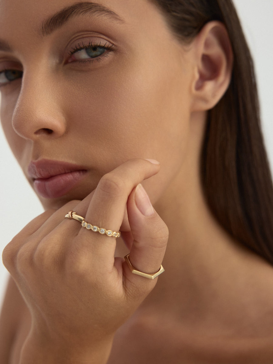Marquise Form Stone-Set Ring in 14K Gold