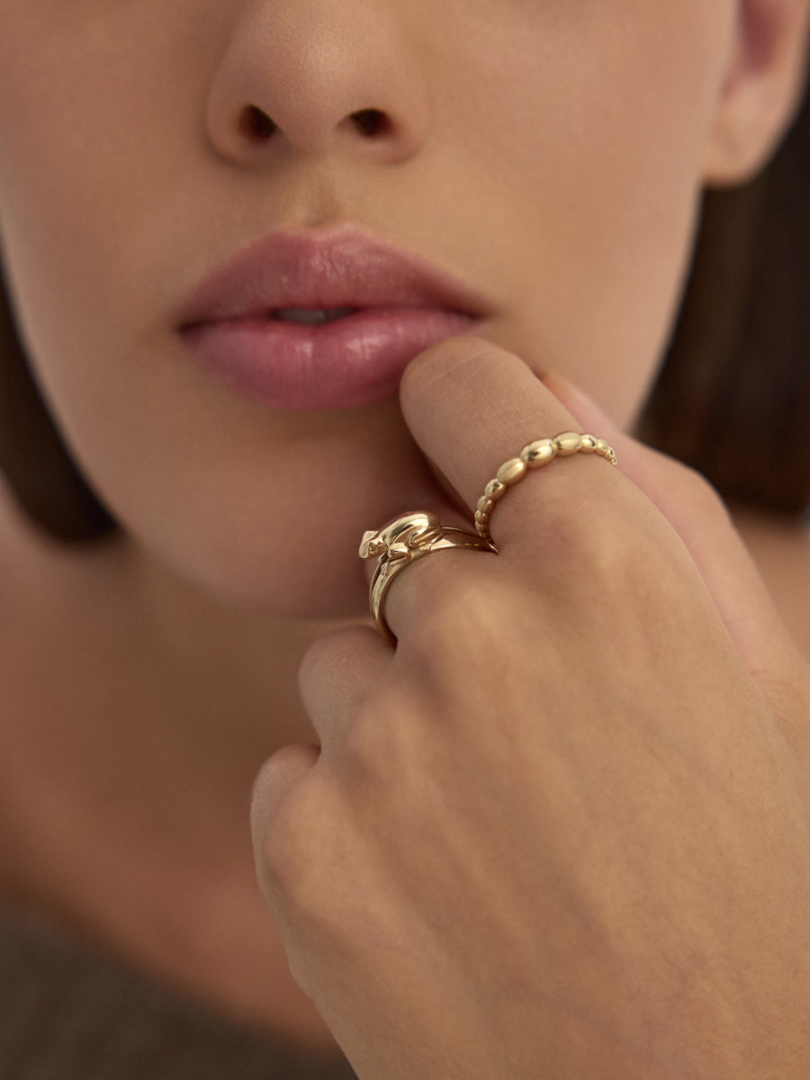 Domed Row Minimal Ring in 14K Gold
