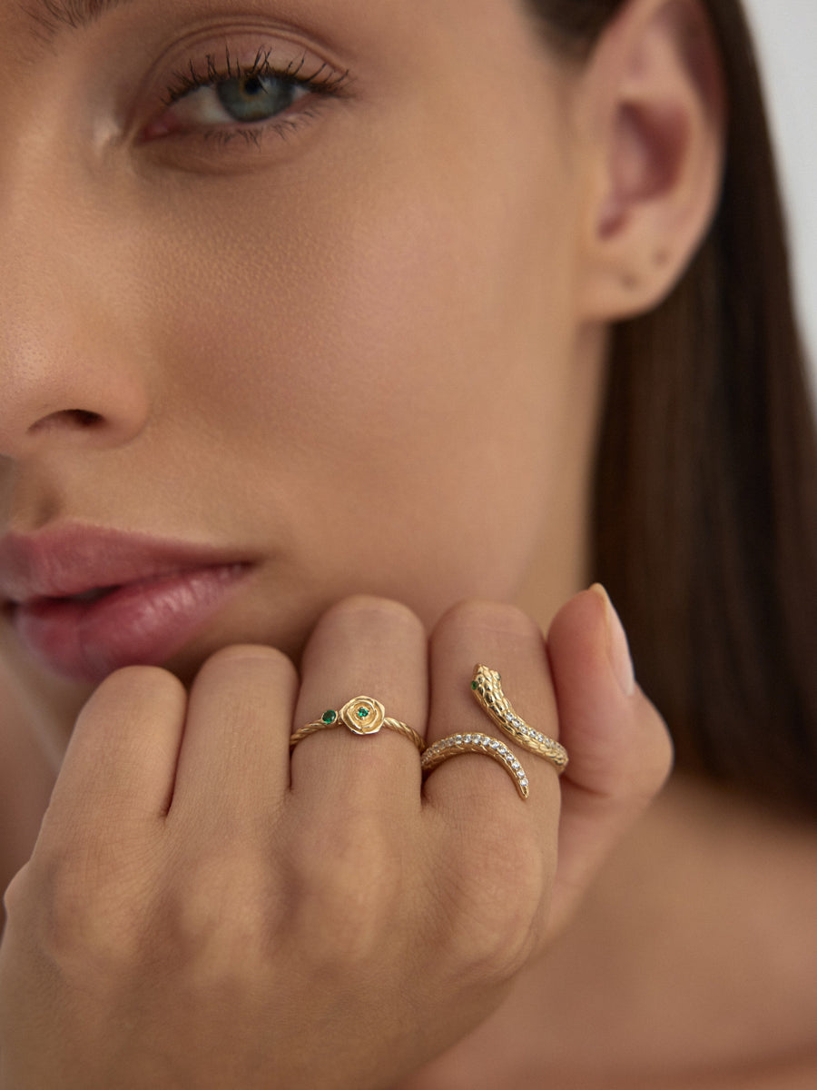 Green Stone Rose Motif Ring in 14K Gold
