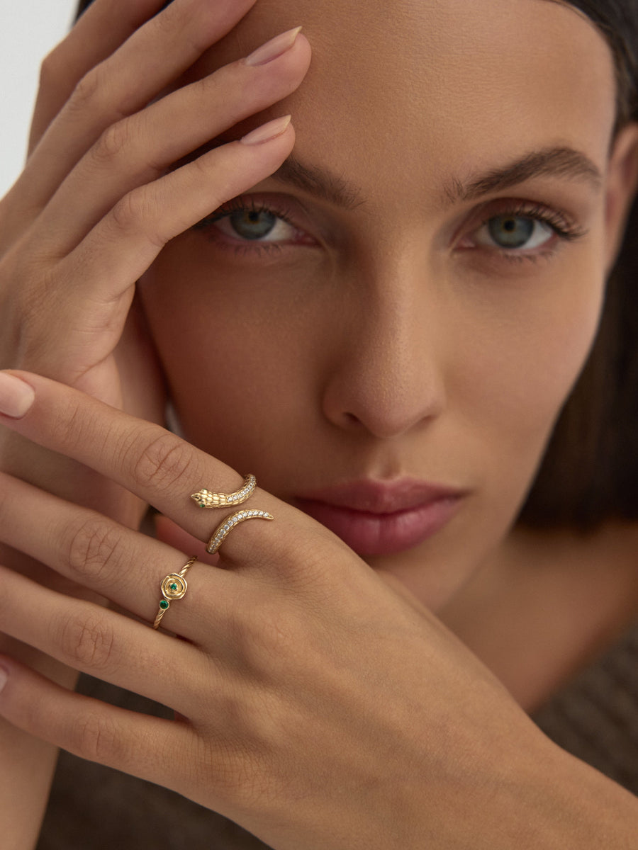 Green Stone Rose Motif Ring in 14K Gold