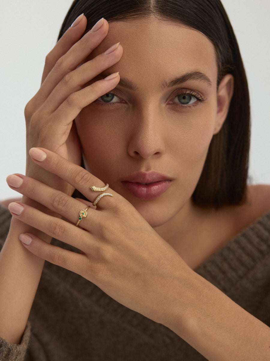 Green Stone Rose Motif Ring in 14K Gold