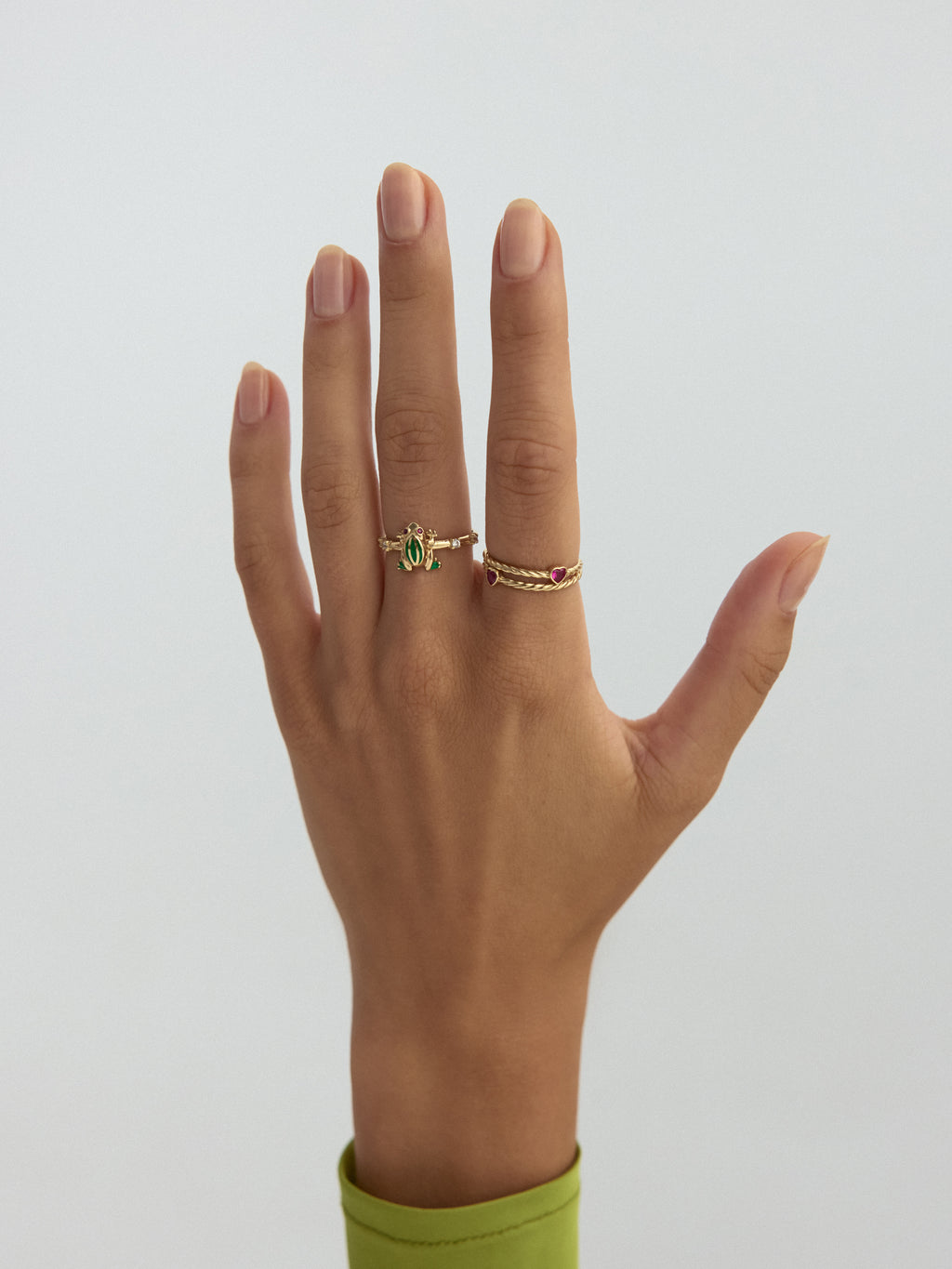 Red Heart Stone Twisted Ring in 14K Gold