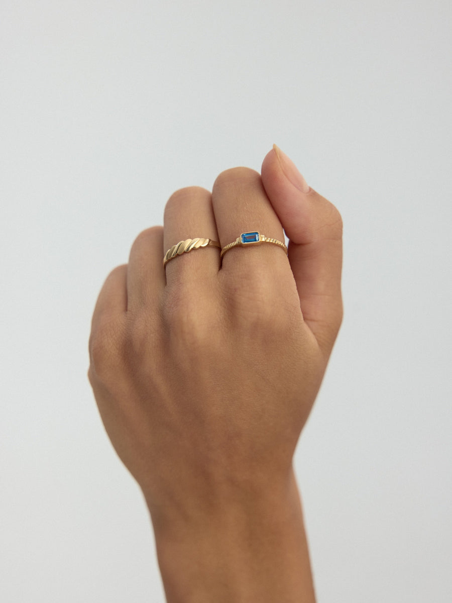 Sapphire-Inspired Baguette Stone Ring in 14K Gold