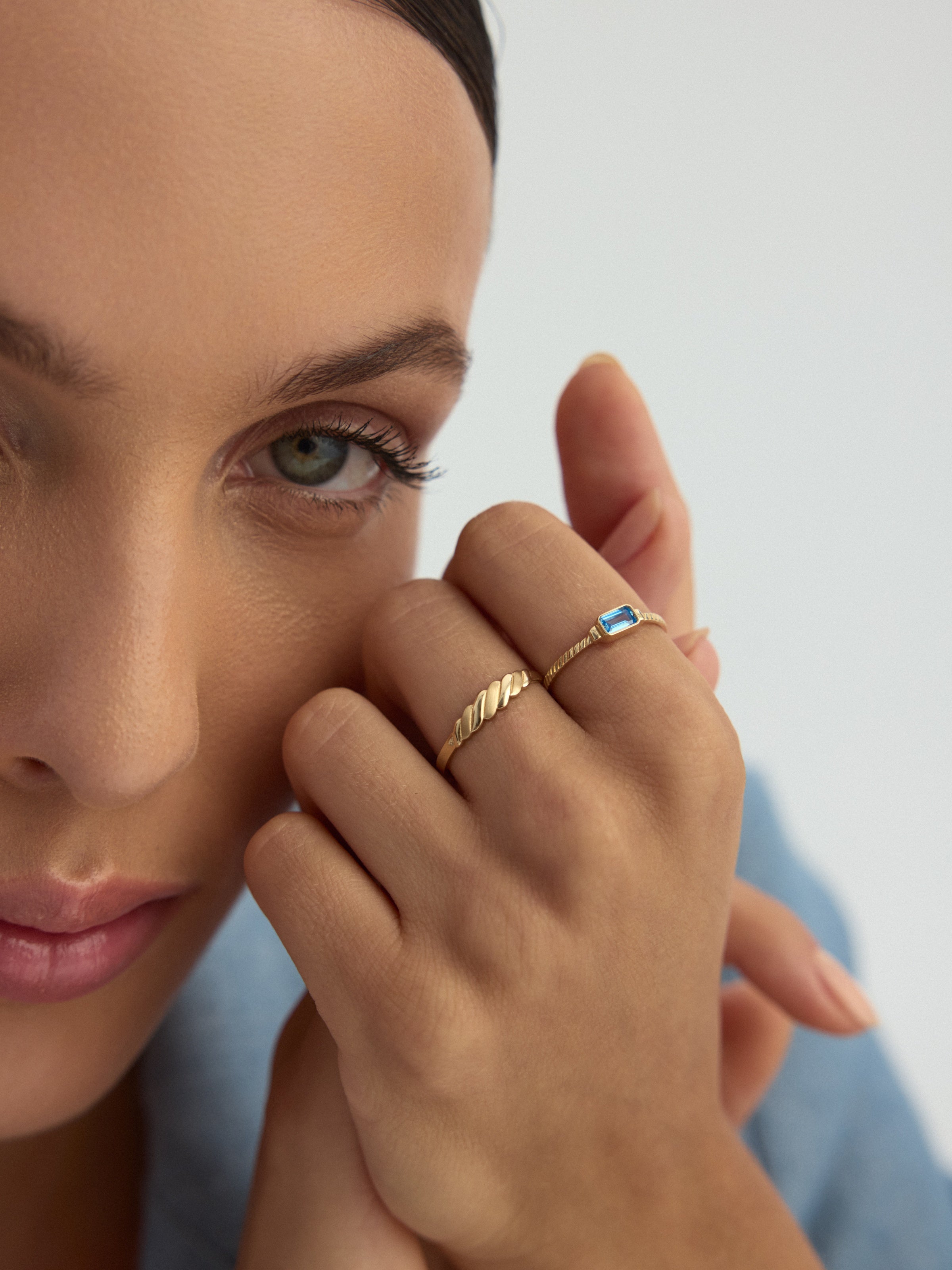 Sapphire-Inspired Baguette Stone Ring in 14K Gold