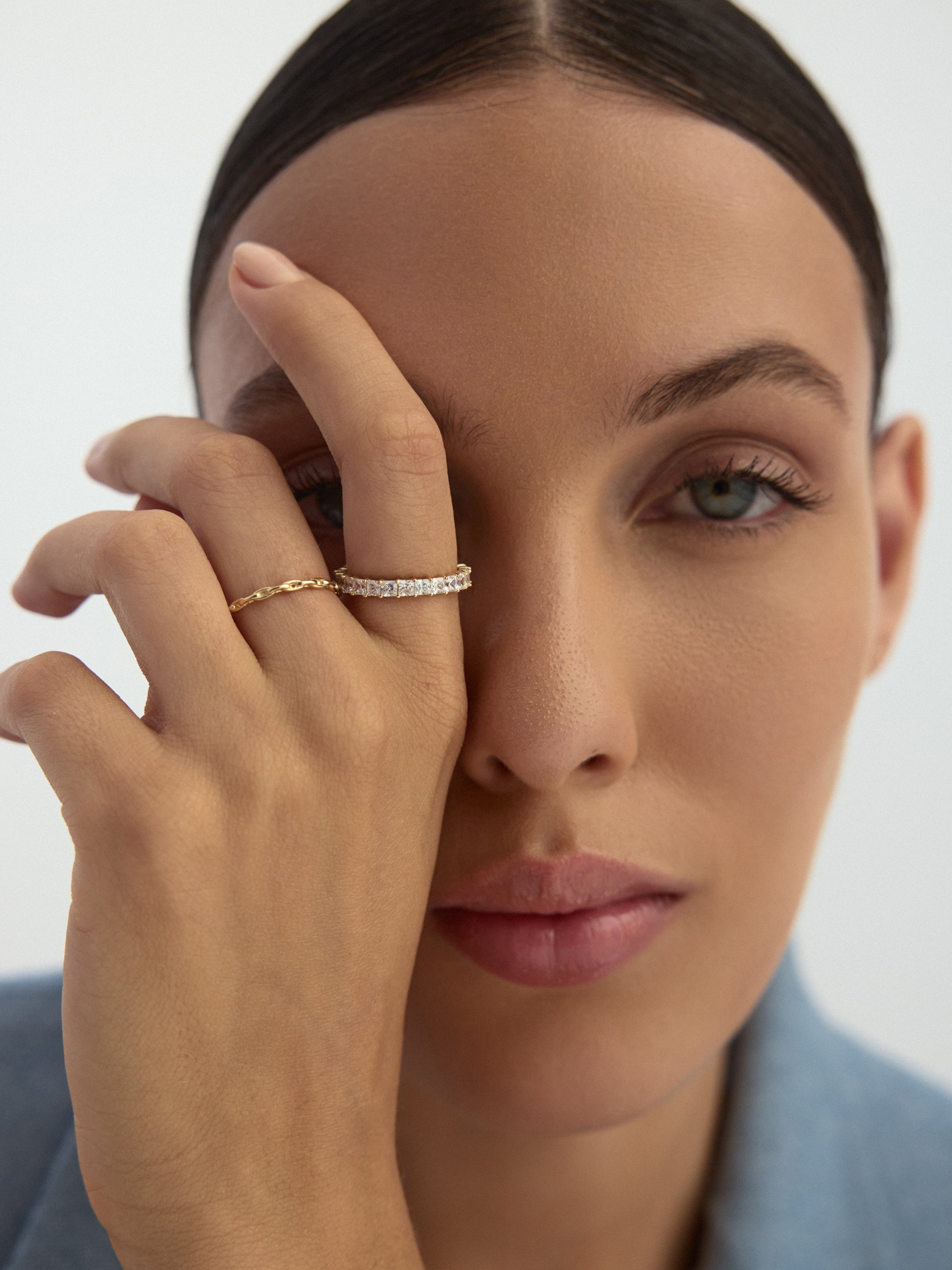 Prenses Cut Eternity Ring in 14K Gold