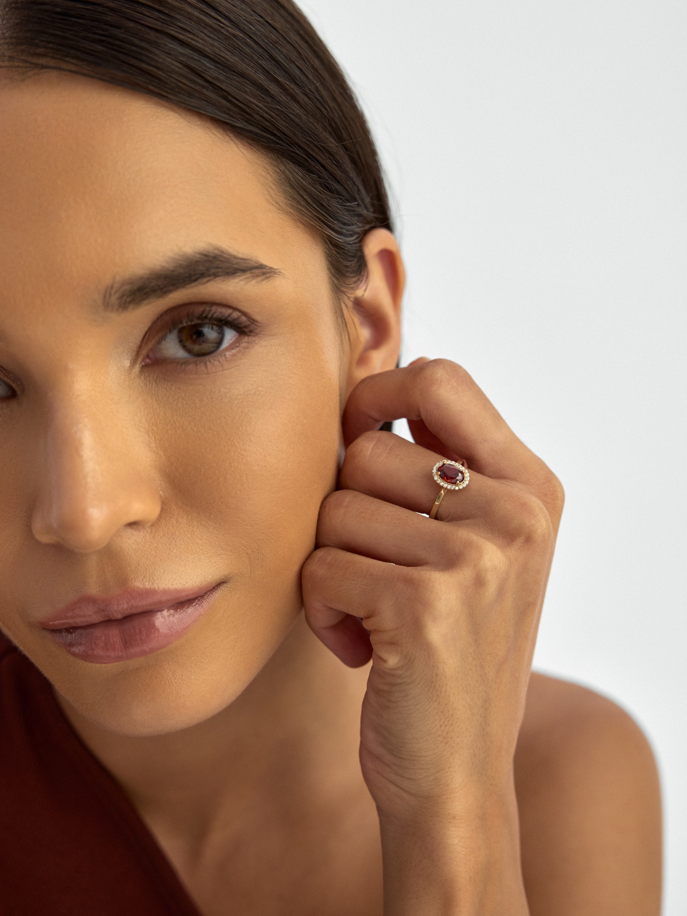 Oval Garnet Stone Halo Ring in 14K Gold