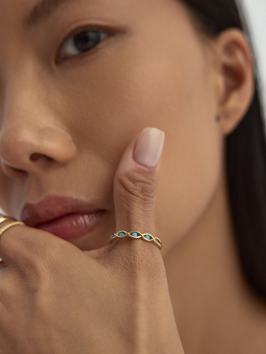 Turquoise Stone Braided Motif Ring in 14K Gold