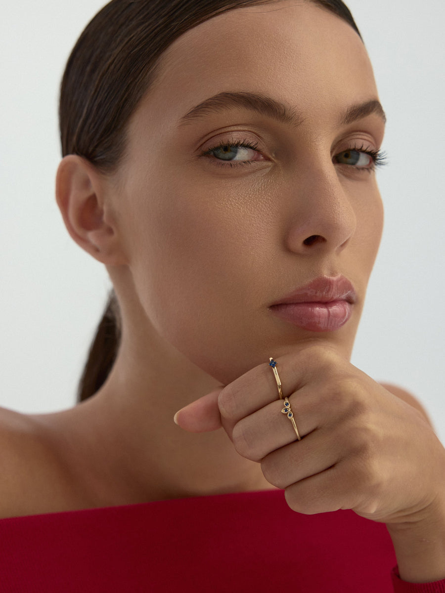 Sapphire-Inspired Stone Lotus Motif Ring in 14K Gold
