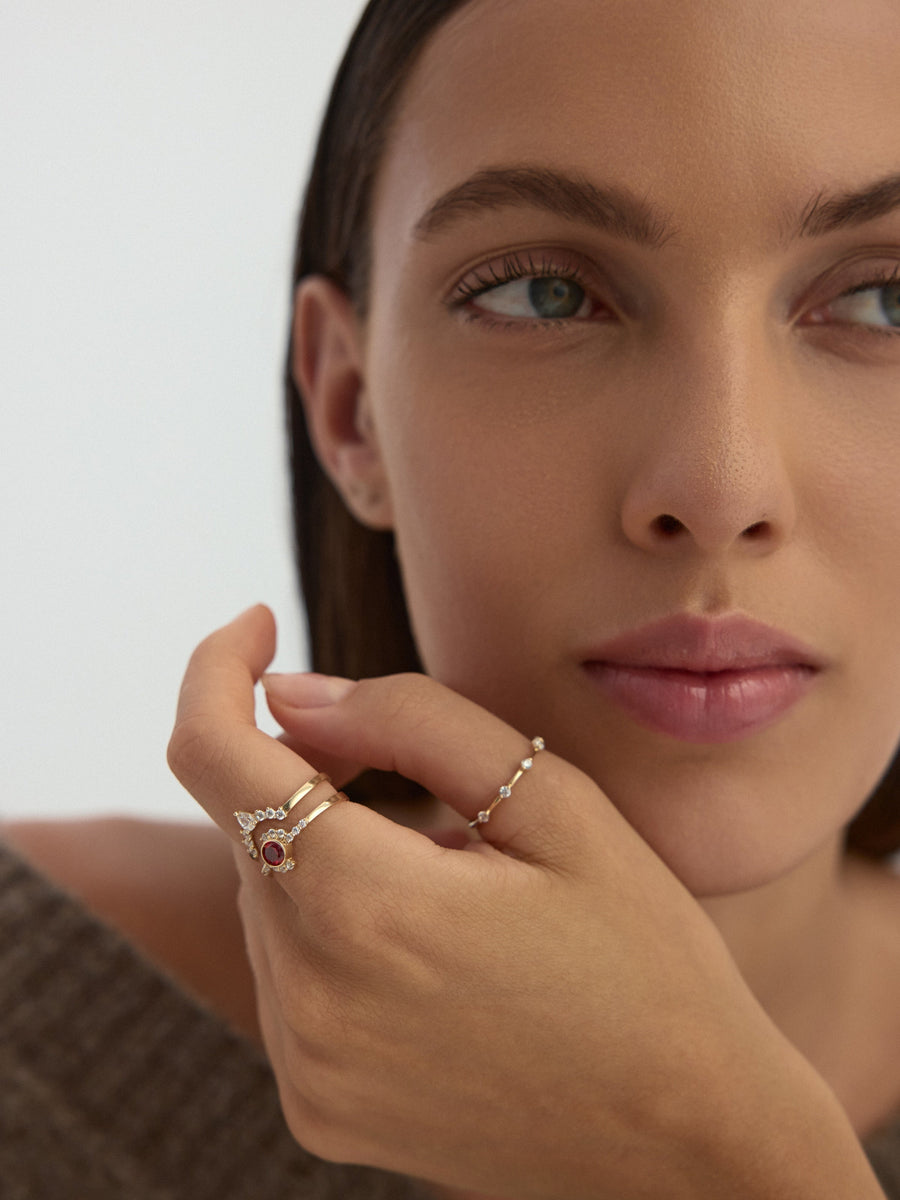 Round Five-Stone Minimal Ring in 14K Gold