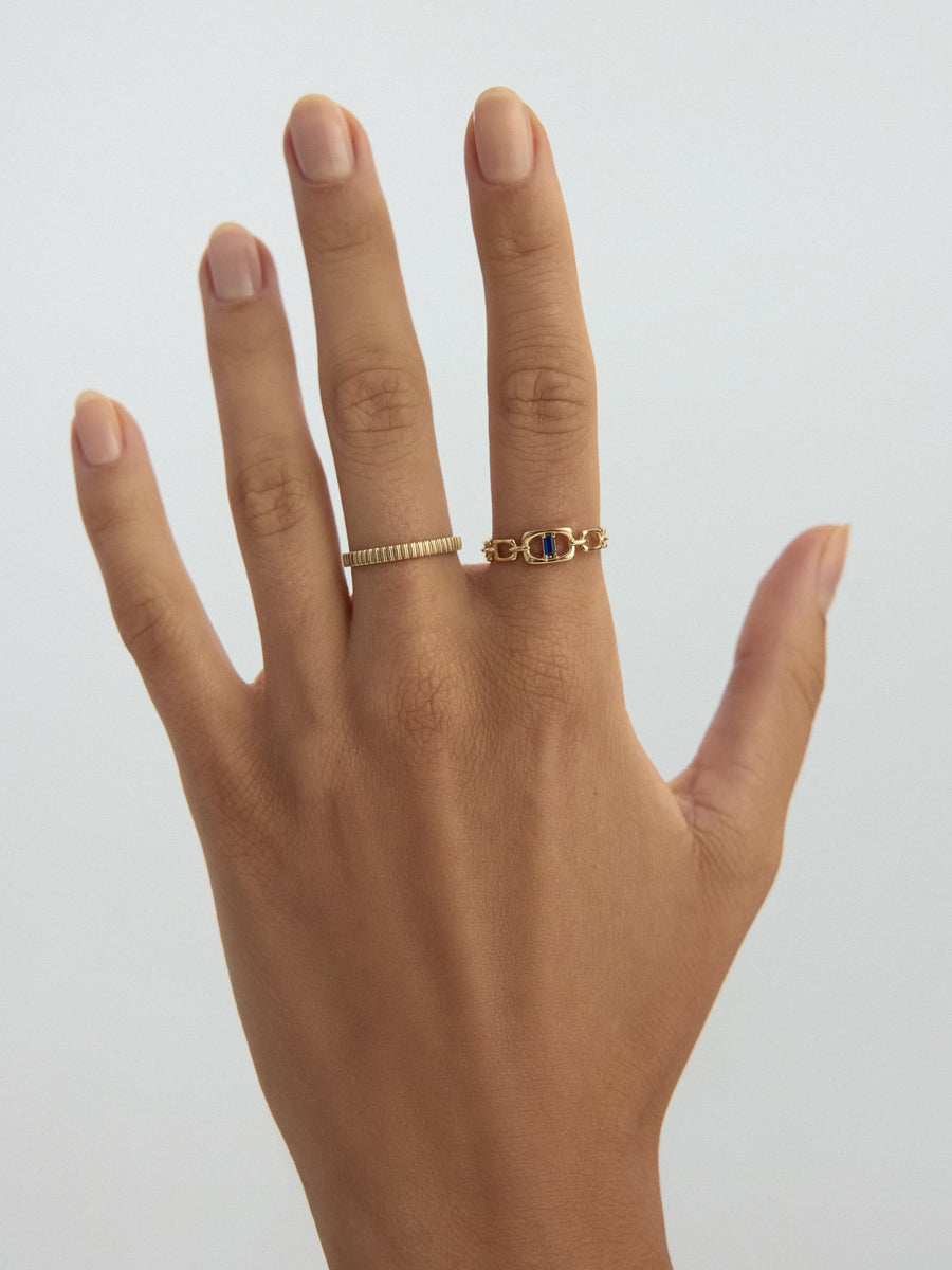 Sapphire-Inspired Baguette Stone Chain Form Ring in 14K Gold