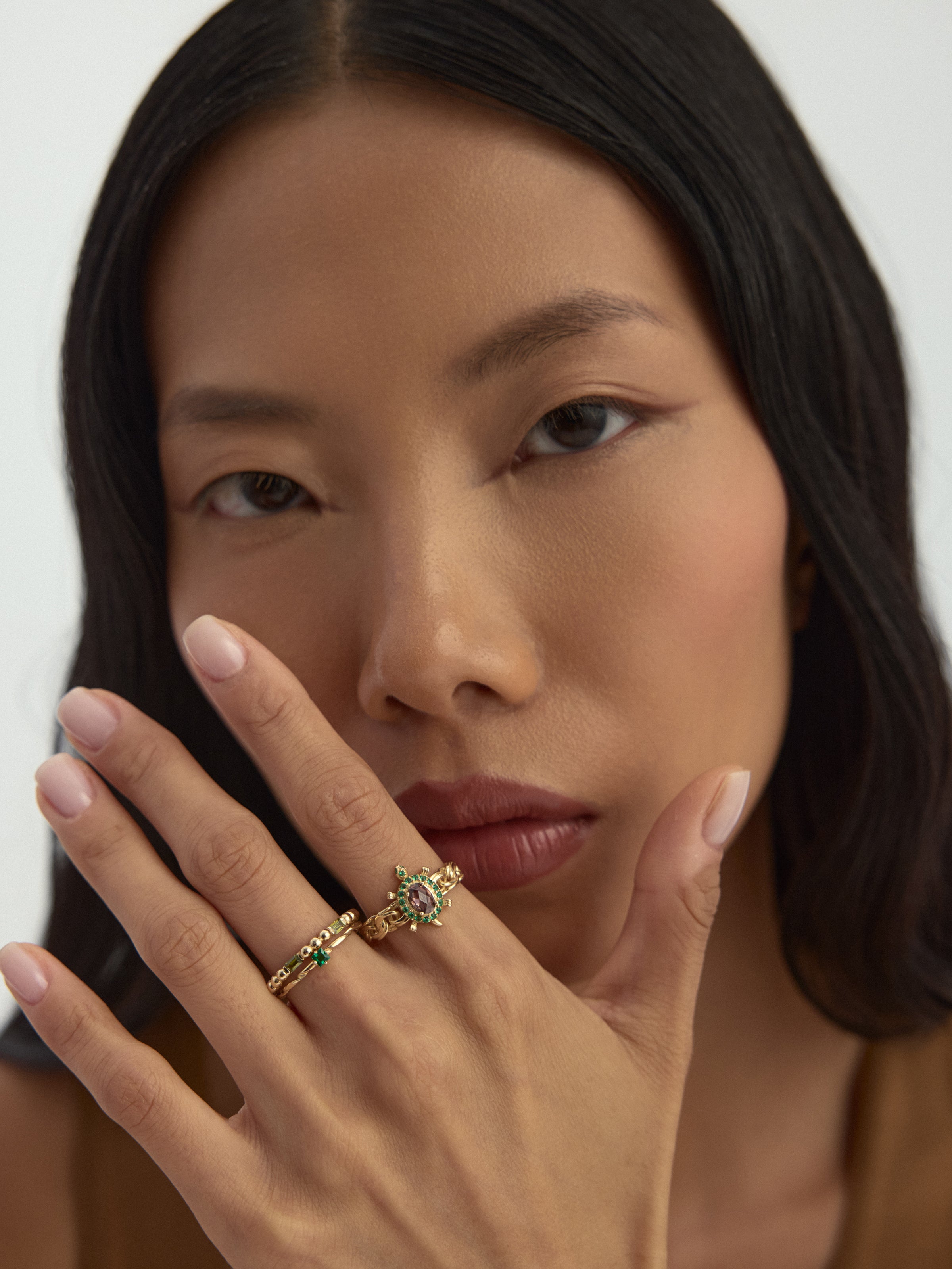 Baguette Stone Modern Row Ring in 14K Gold