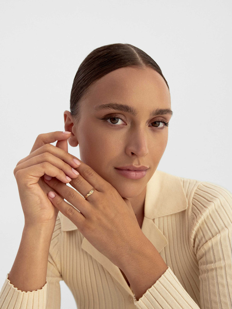 Art Deco Motif Minimal Ring in 14K Gold