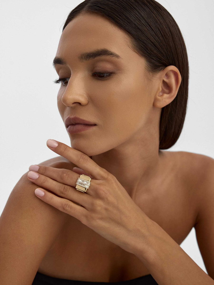 Baguette Stone Ring in 14K Gold