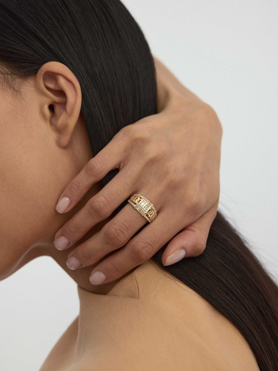 Baguette Stone Chain Form Ring in 14K Gold