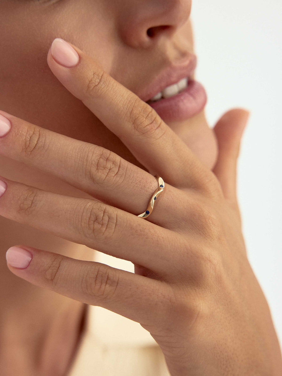 Wave Form Sapphire-Inspired Stone Ring in 14K Gold