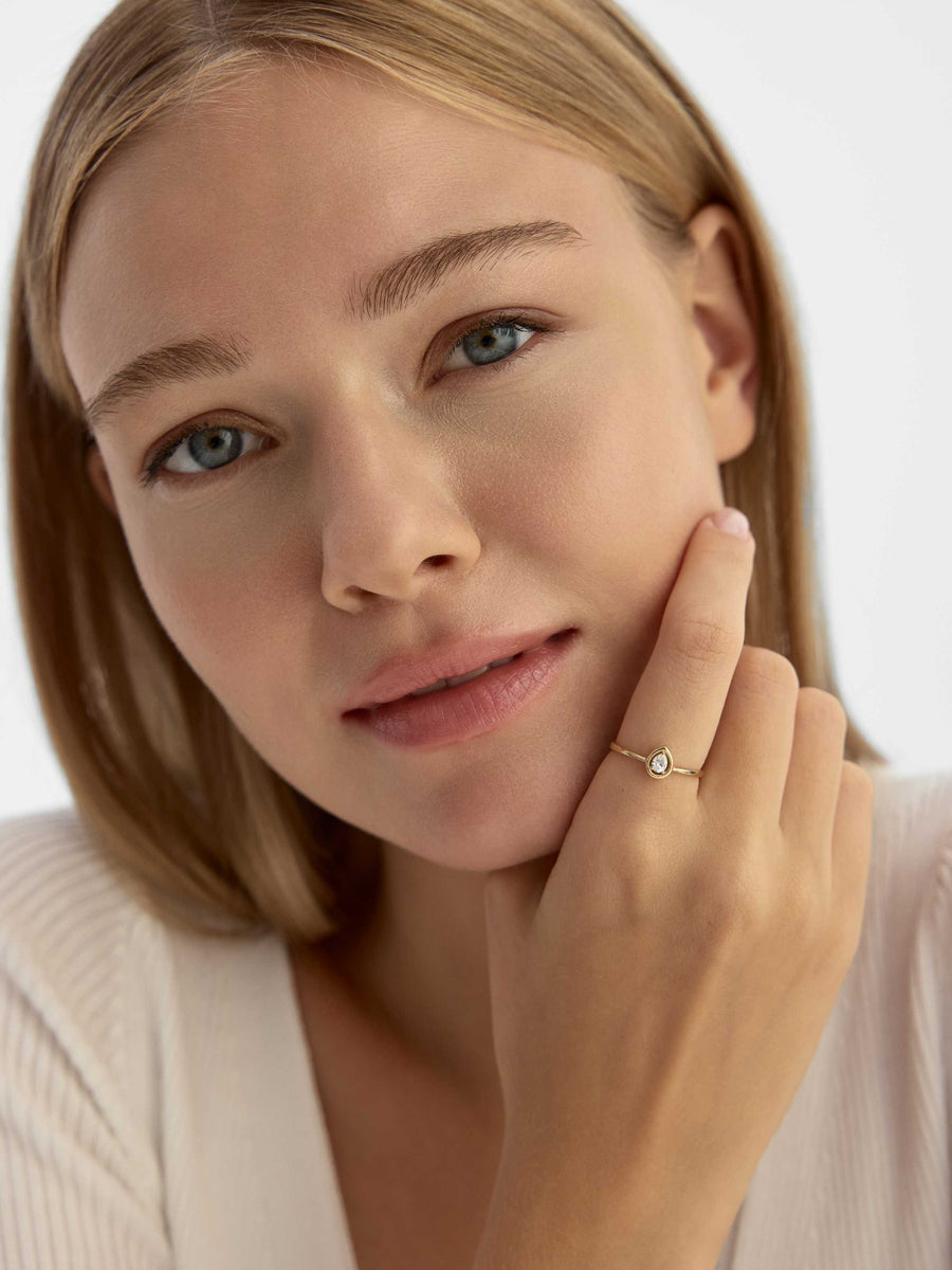 Pear-Cut Minimal Ring in 14K Gold