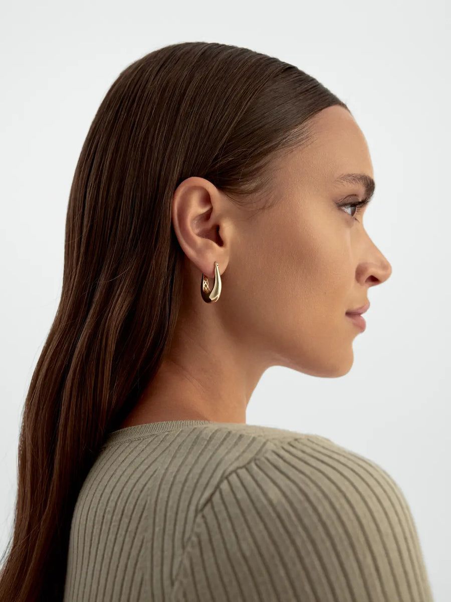 Drop Wide Form Earrings in 14K Gold