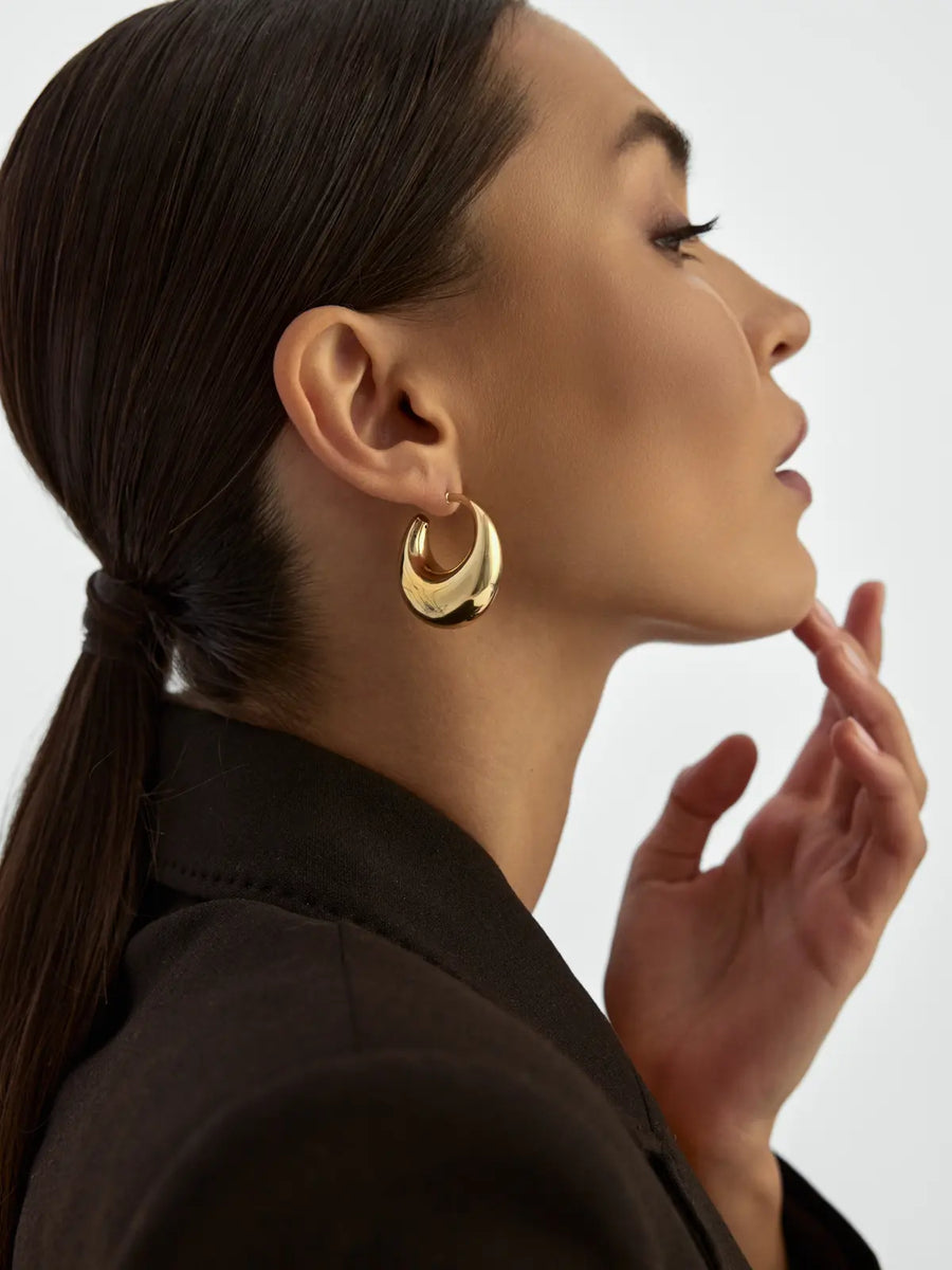 Dolgun Form Hoop Earrings in 14K Gold