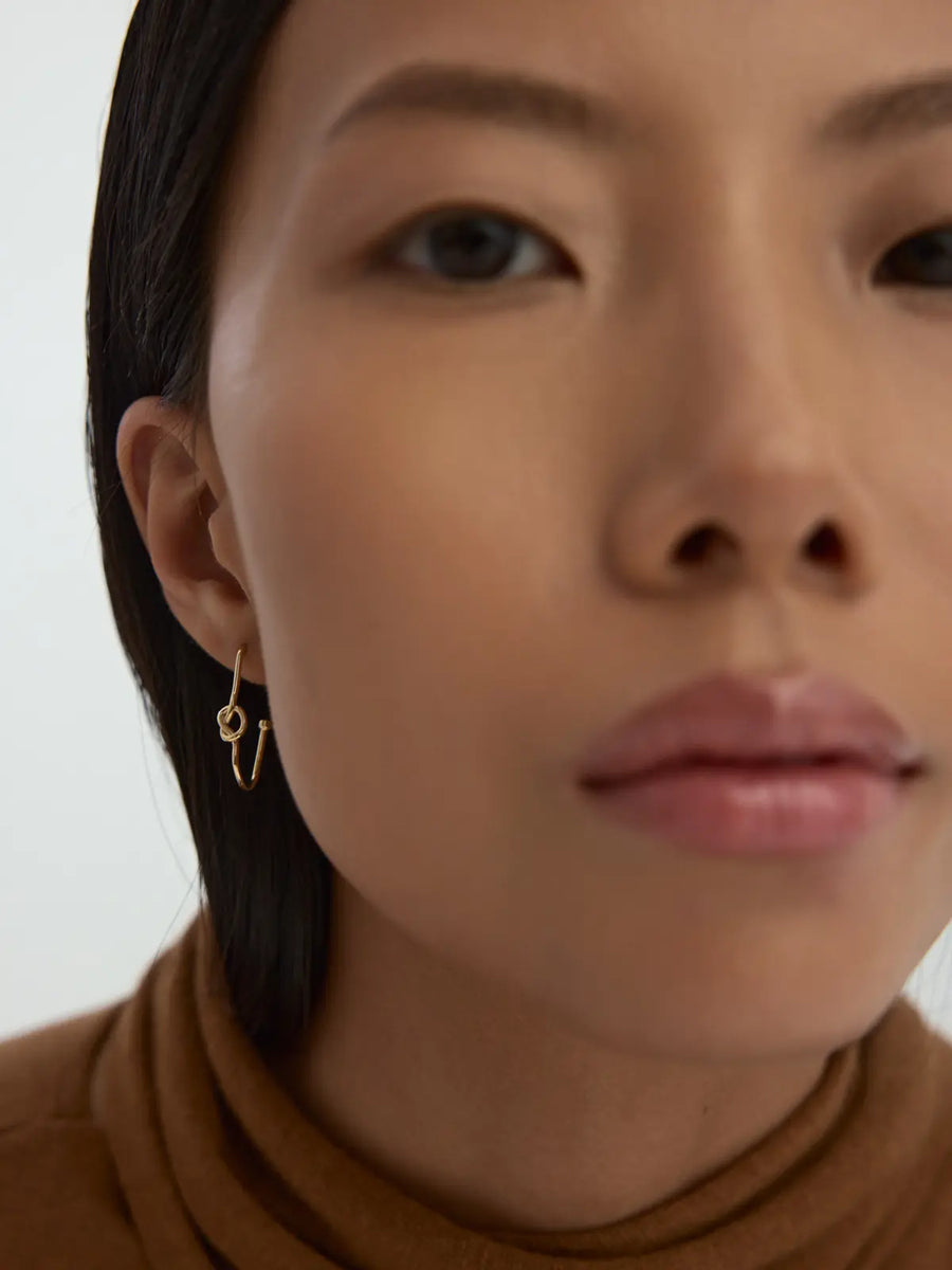 Knot Slim Form Earrings in 14K Gold