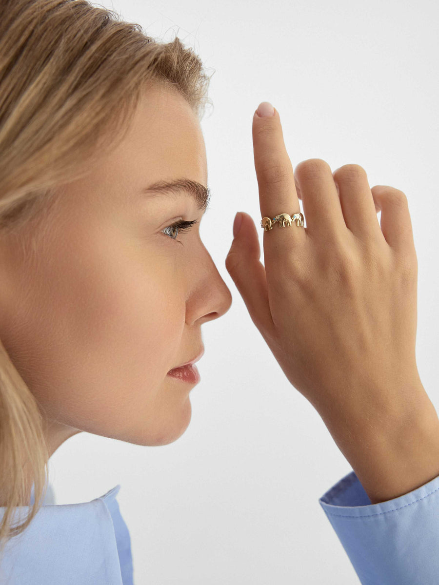 Elephant Ring in 14K Gold