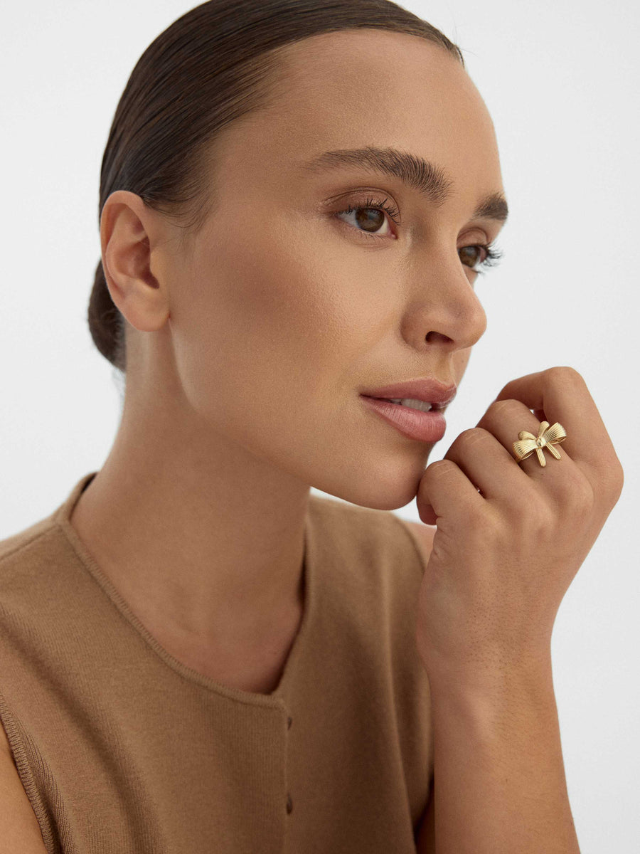 Bow Form Romantik Ring in 14K Gold