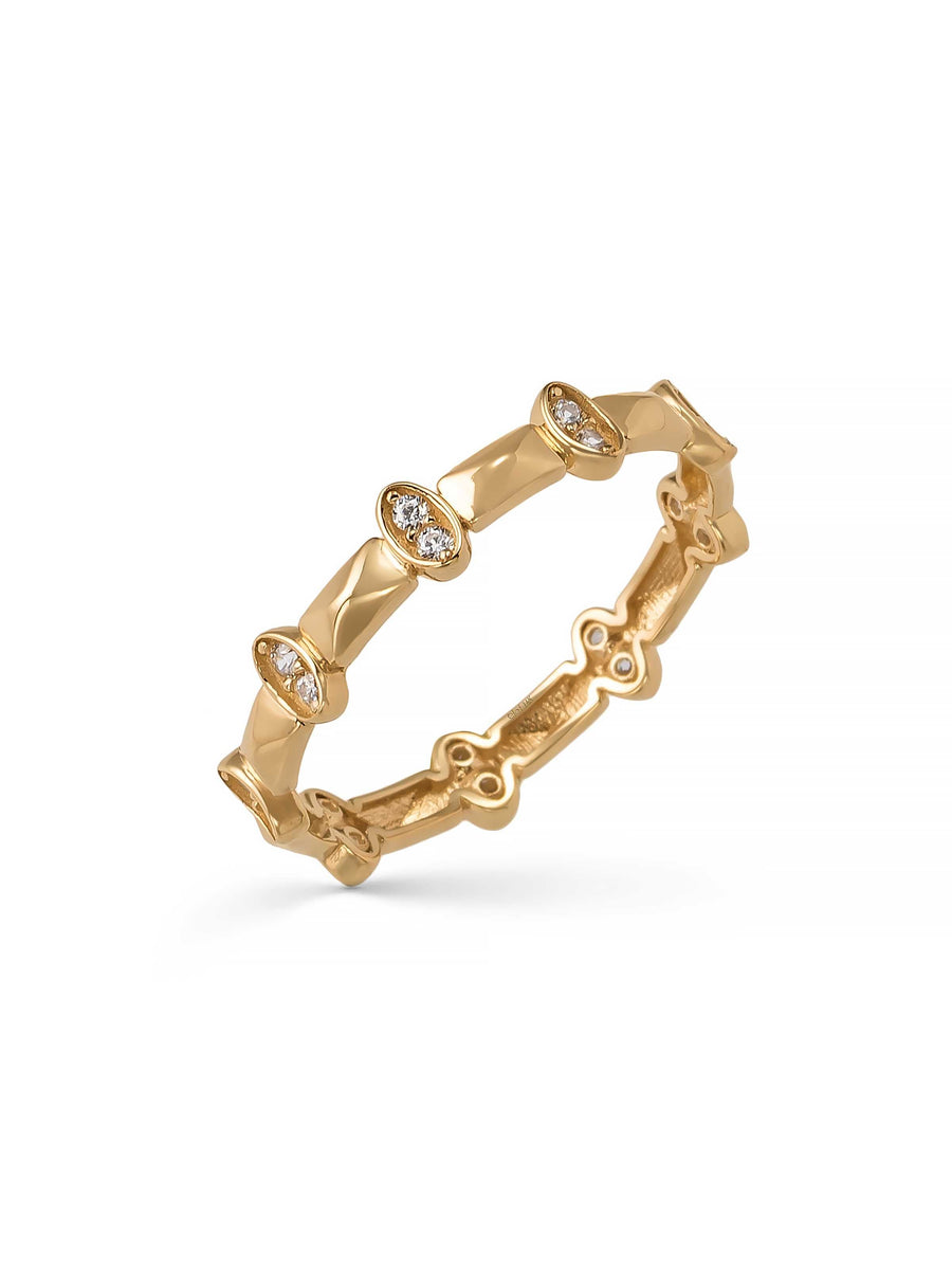 Geometric Motif Oval Stone Ring in 14K Gold