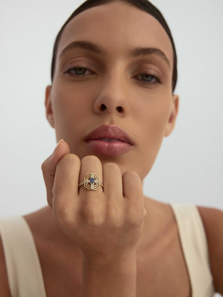 Geometric Sapphire-Inspired Effect Ring in 14K Gold