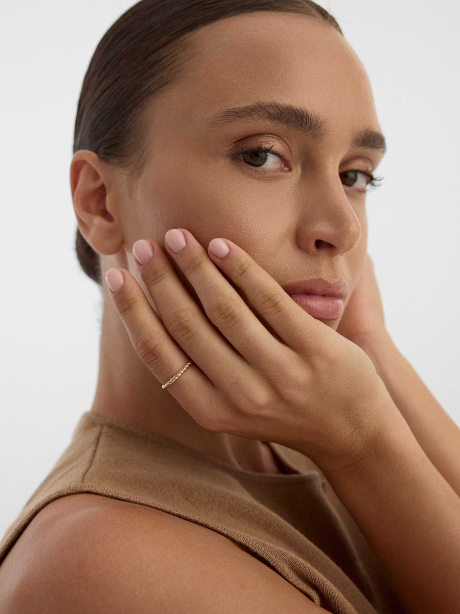Rope Form Minimal Ring in 14K Gold