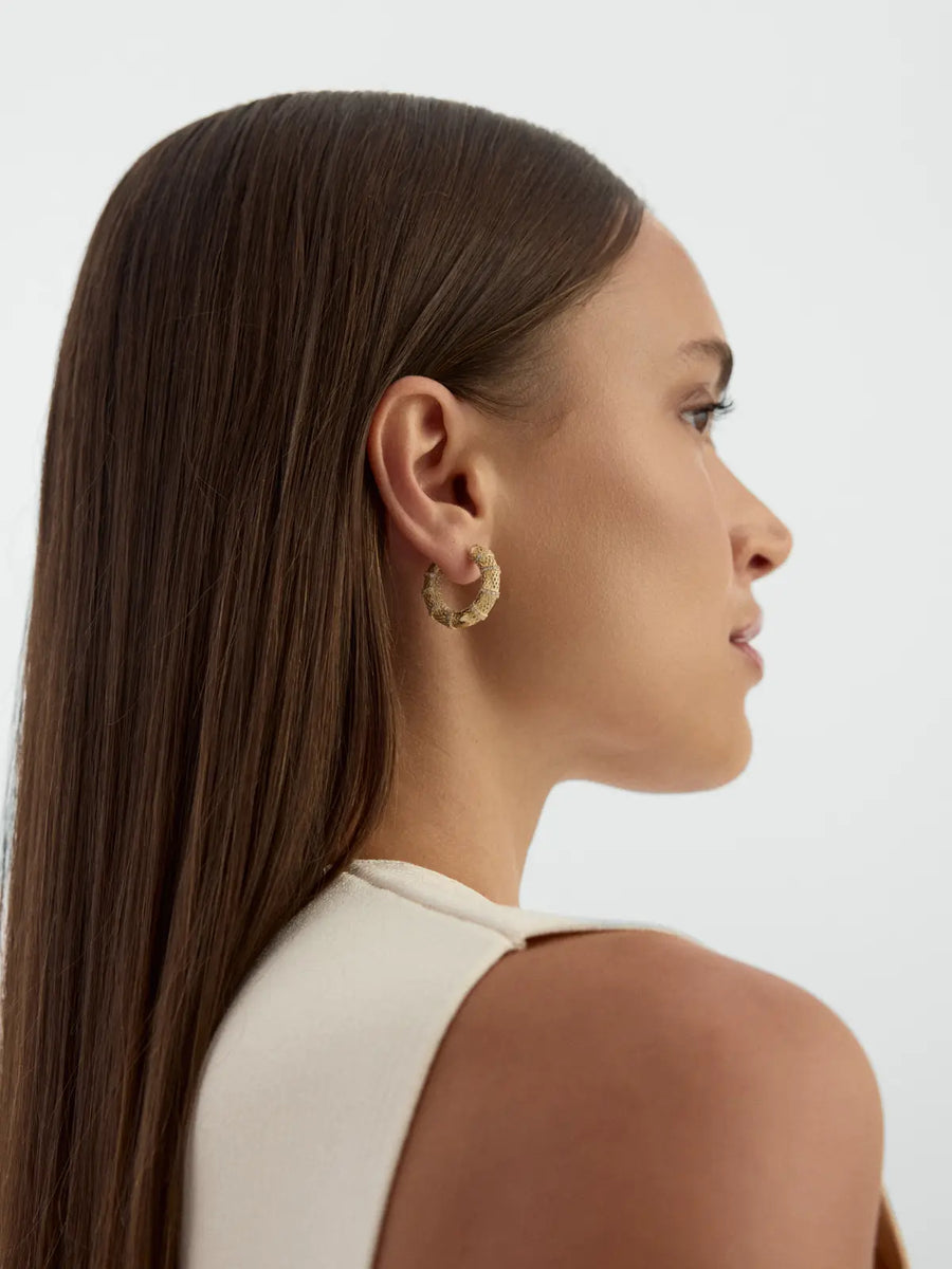 Kafes Textured Hoop Earrings With Stone Accents in 14K Gold