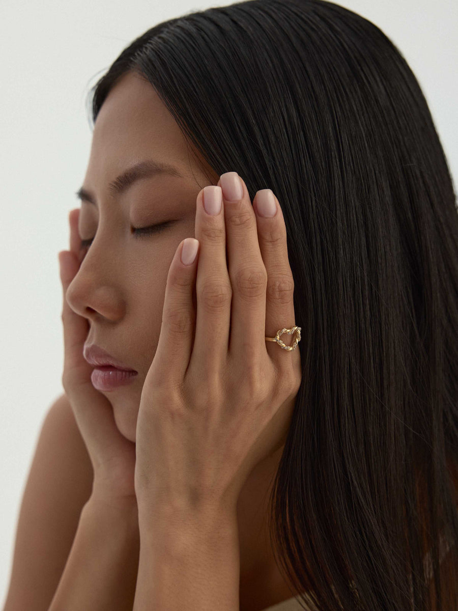 Heart Twisted Stone Ring in 14K Gold