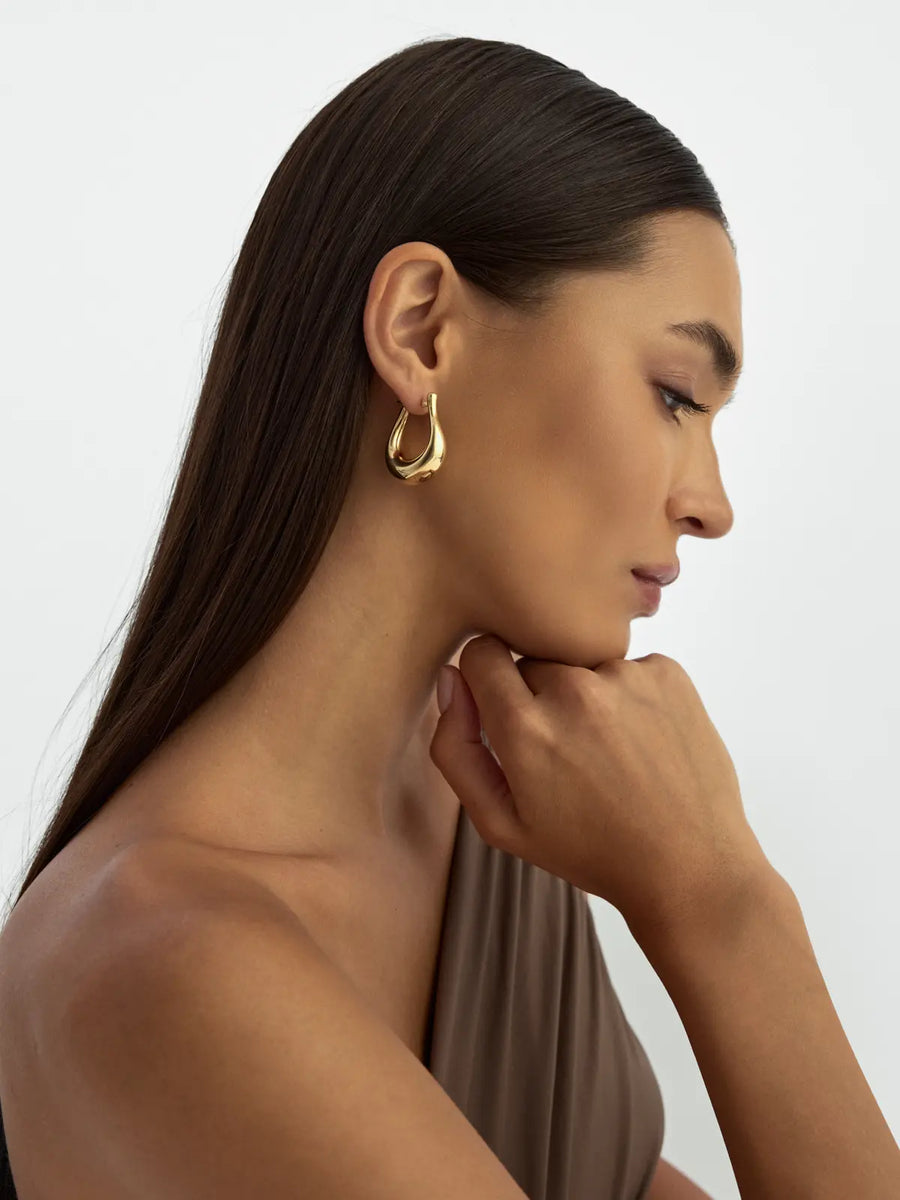 Kavisli Italian Hoop Earrings in 14K Gold