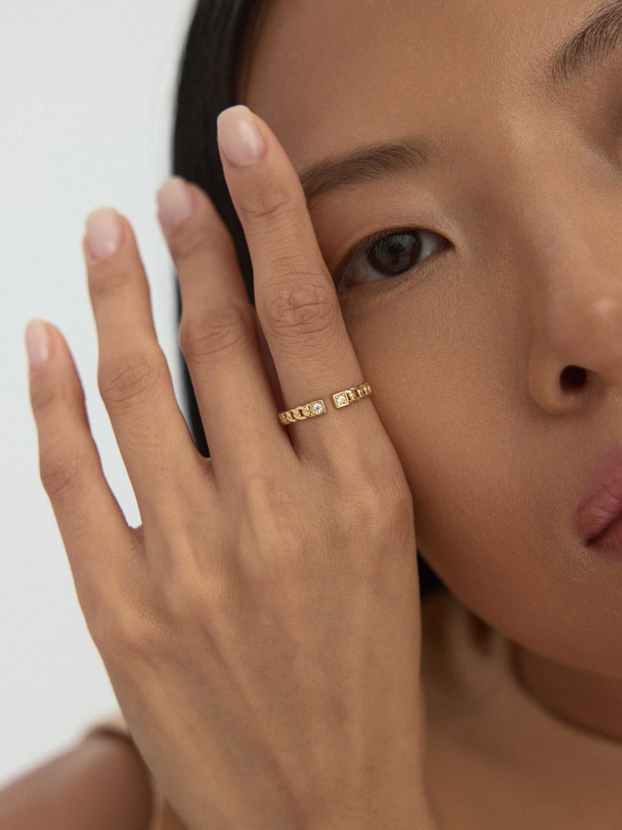Cuban Chain Modern Tip Ring in 14K Gold