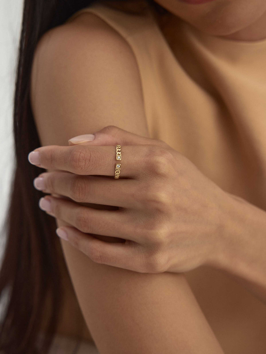 Cuban Chain Modern Tip Ring in 14K Gold