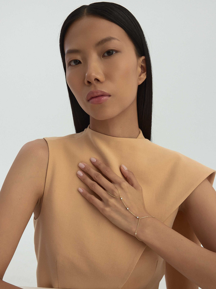 Minimal Zircon Hand Chain in 14K Gold