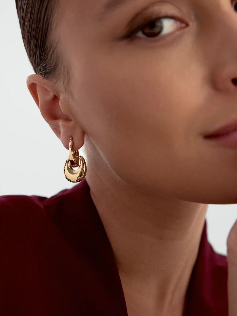 Oval Form Double Drop Earrings in 14K Gold