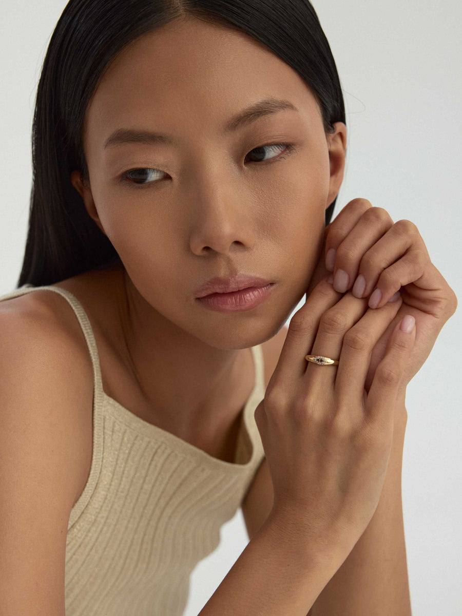 Oval Halo Stone Classic Ring in 14K Gold