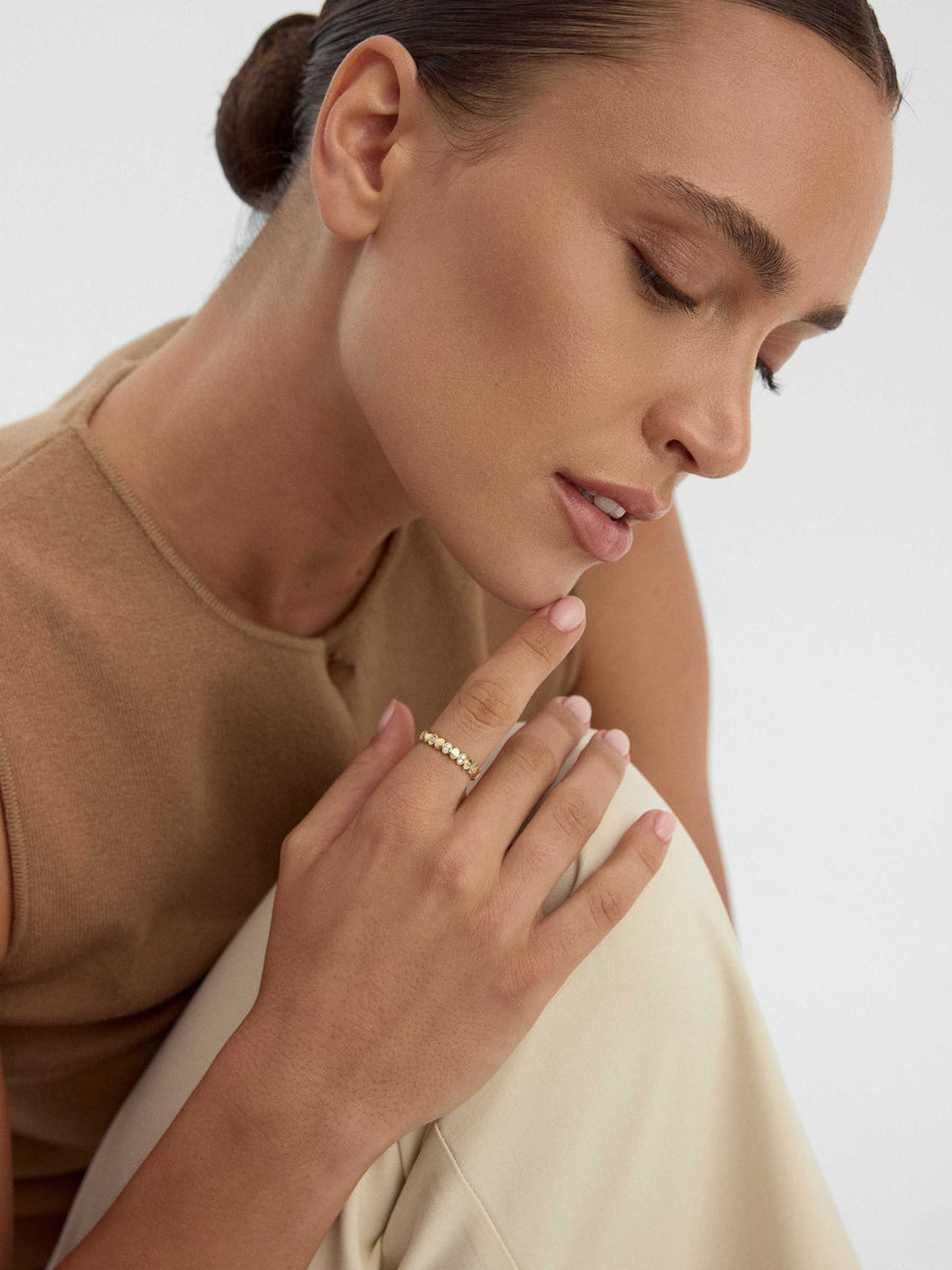 Oval Motif Eternity Ring in 14K Gold