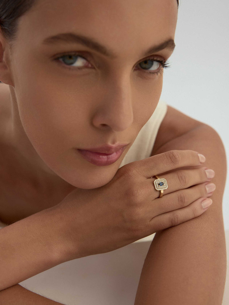 Oval Sapphire-Inspired Stone Art Deco Ring in 14K Gold
