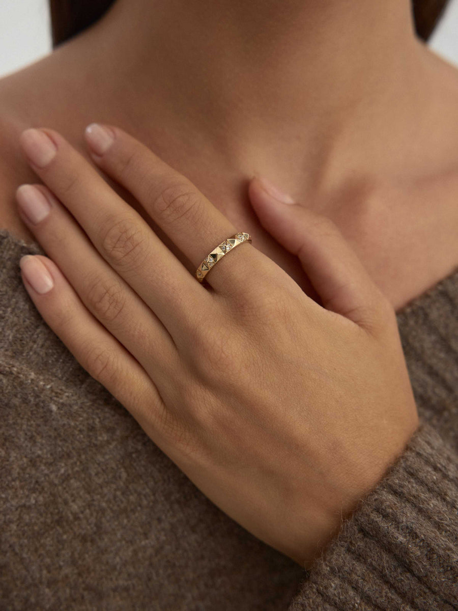 Diamond-Inspired Pyramid Form Ring in 14K Gold