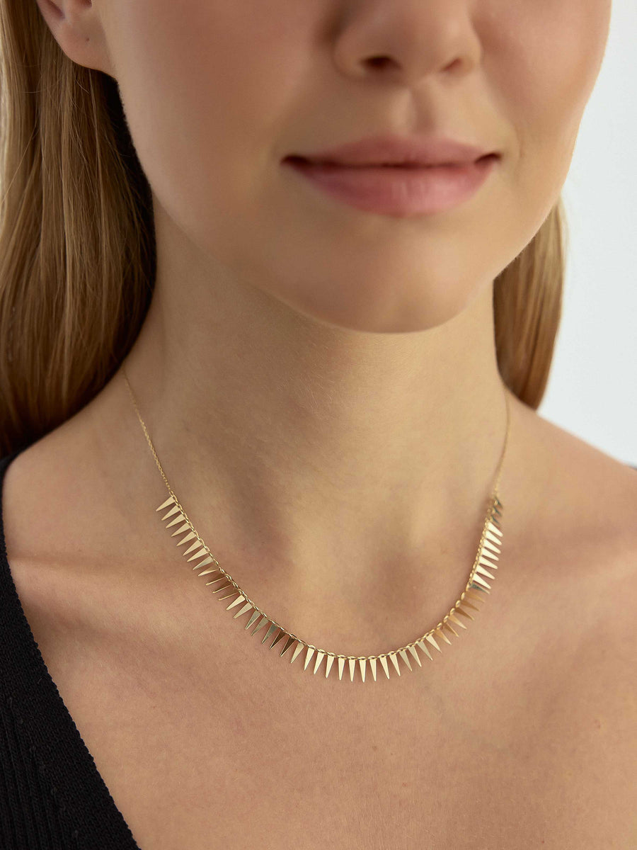 Row Thorn Necklace in 14K Gold