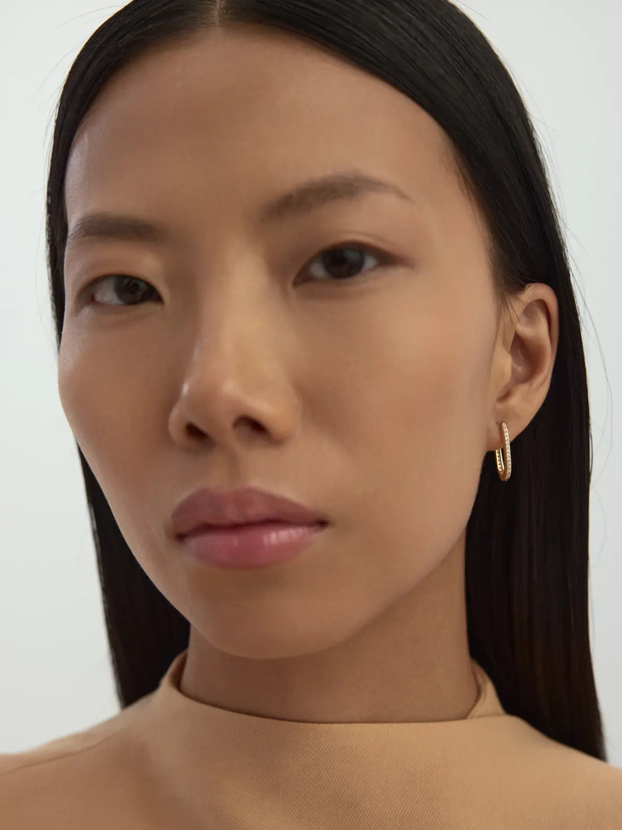 Stone-Set Oval Form Earrings in 14K Gold
