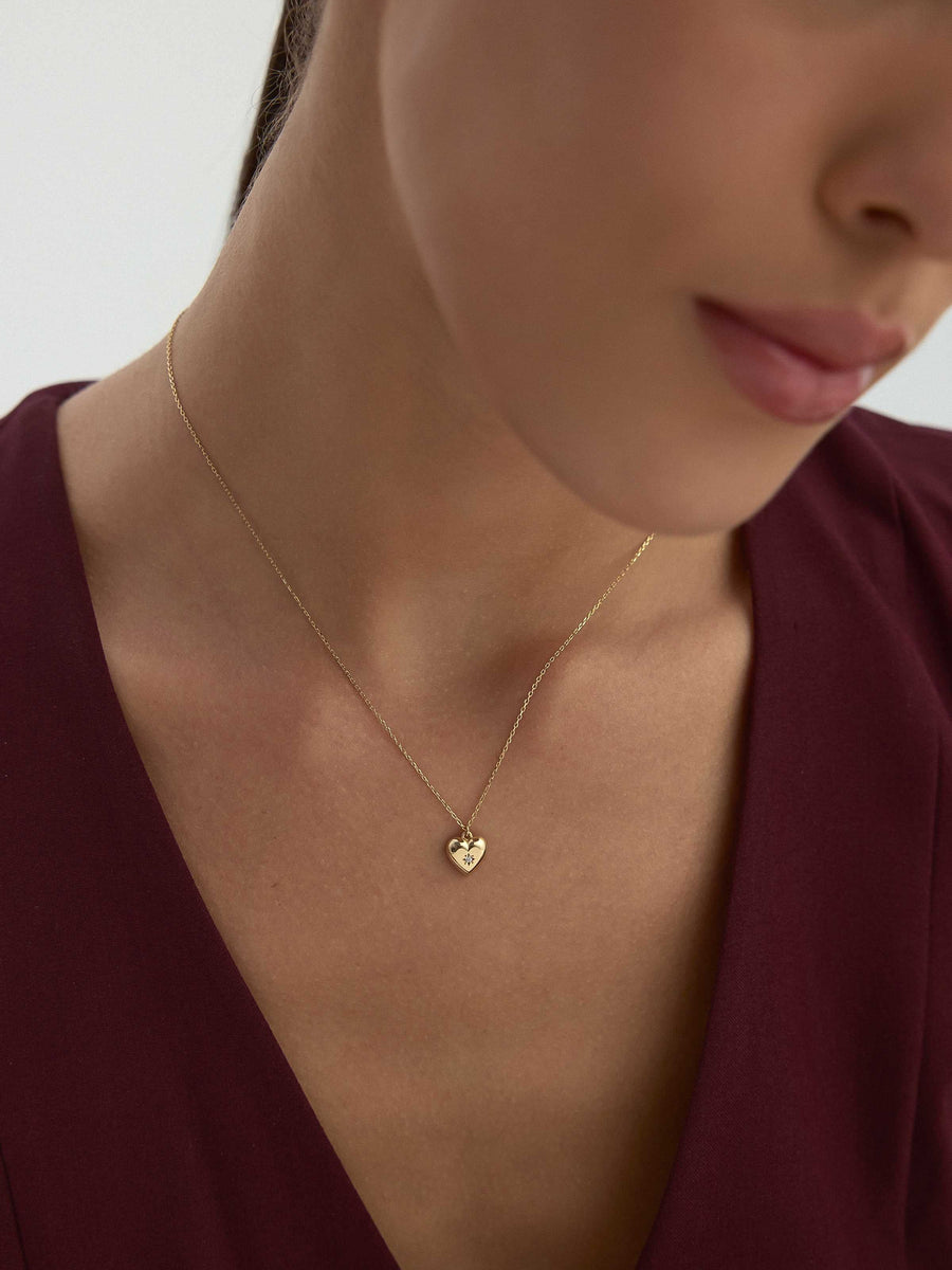 Stone Kutup Star Motif Heart Necklace in 14K Gold