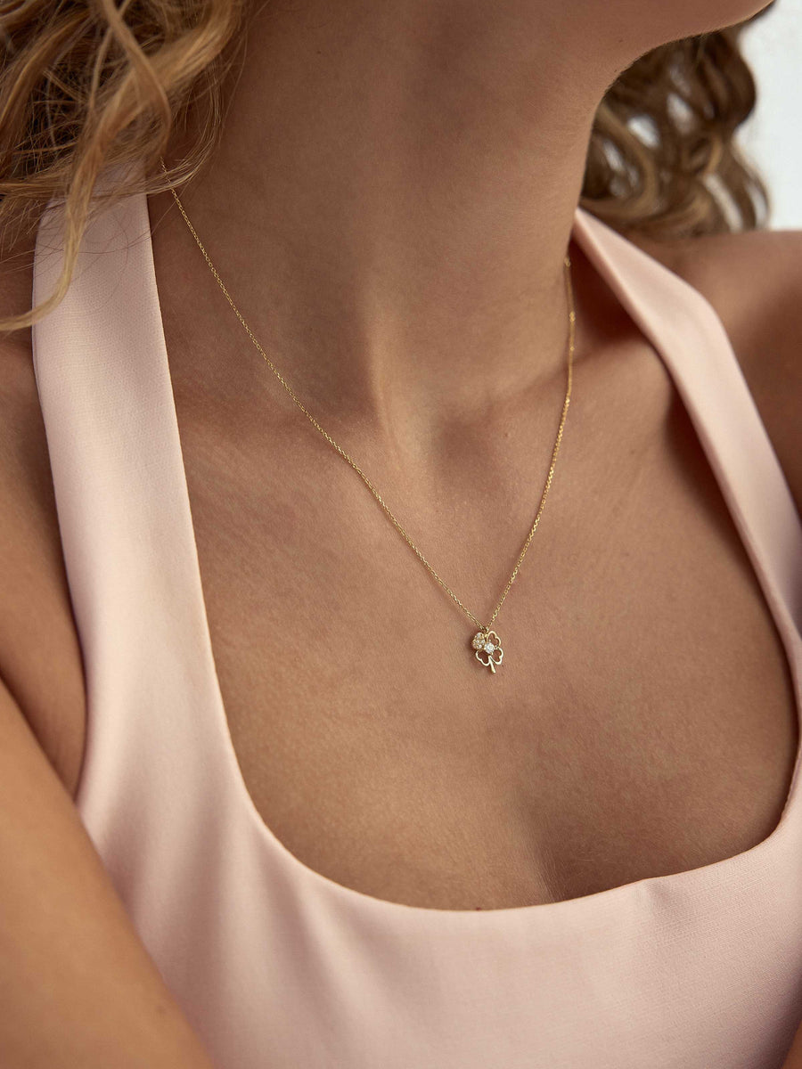 Stone Clover Necklace in 14K Gold
